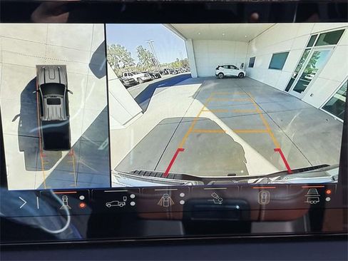 Used 2025 GMC Sierra 3500 Denali Ultimate image 28