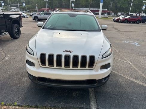 Used 2016 Jeep Cherokee 75th Anniversary image 2