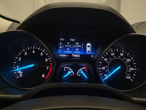 Used 2018 Ford Escape SE w/ SE Sport Appearance Package AWD/4WD image 23