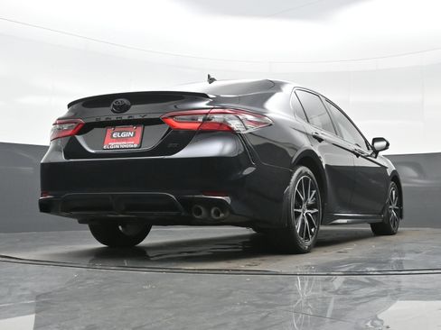 Used 2024 Toyota Camry SE FWD image 29