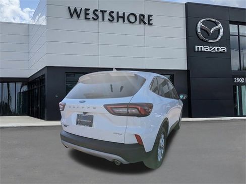 Used 2024 Ford Escape Active image 3