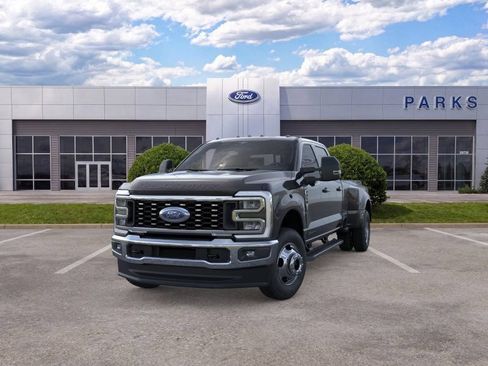 New 2026 Ford F350 Lariat AWD/4WD image 2
