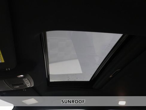 Used 2024 INFINITI QX80 Sensory w/ Cargo Package image 4