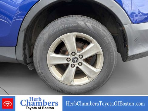 Used 2015 Toyota RAV4 XLE AWD/4WD image 19