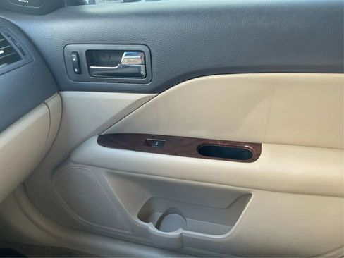 Used 2011 Ford Fusion SEL w/ 301A Rapid Spec Order Code image 19