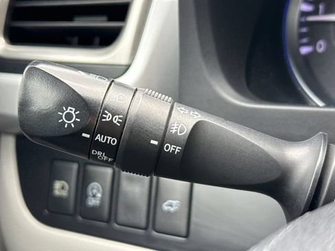 Used 2019 Toyota Highlander XLE AWD/4WD image 21