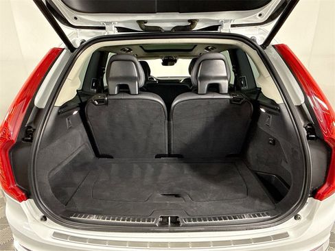Used 2022 Volvo XC90 T8 Inscription Expression w/ Protection Package Premier image 20