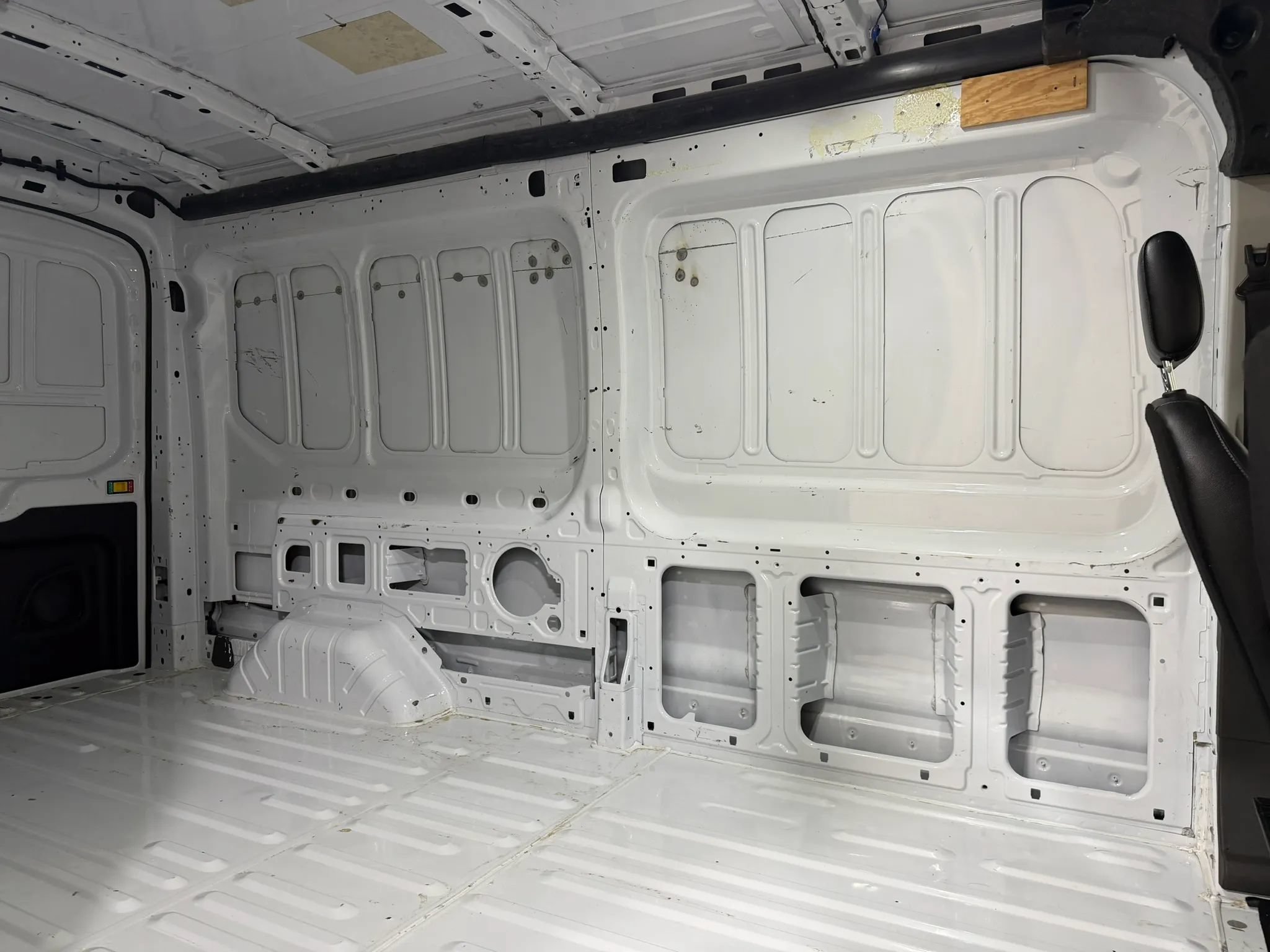Used 2023 Ford Transit 350 Medium Roof AWD image 29