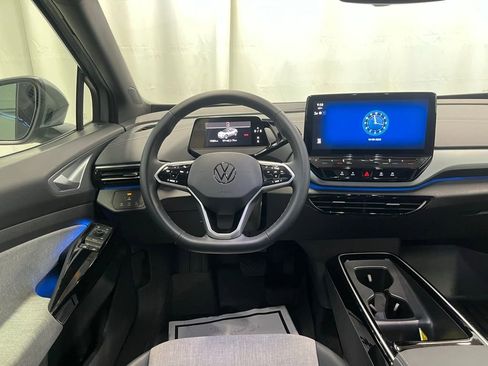 Used 2023 Volkswagen ID.4 Pro image 18