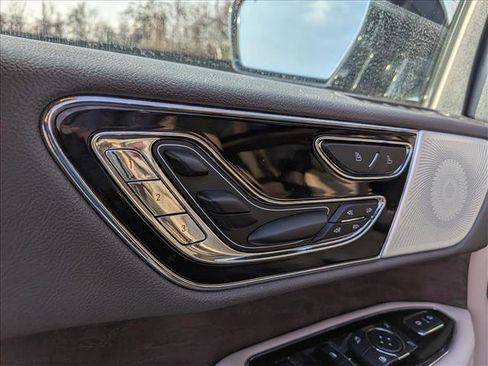 Used 2022 Lincoln Navigator L Reserve image 30