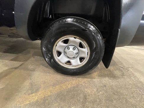 Used 2010 Toyota Tacoma 4x4 Access Cab V6 image 30