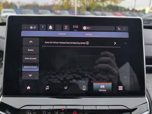 Used 2023 Jeep Compass Latitude w/ Convenience Group image 53