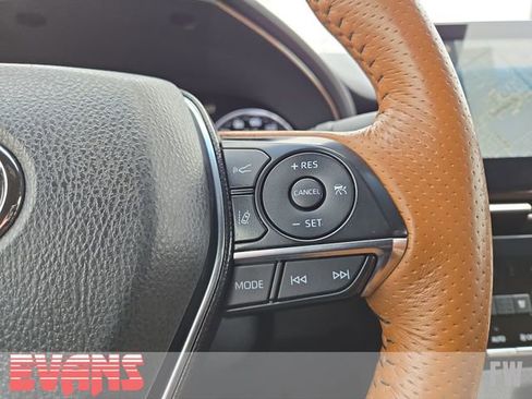 Used 2021 Toyota Avalon Limited w/ Advanced Safety Package image 17