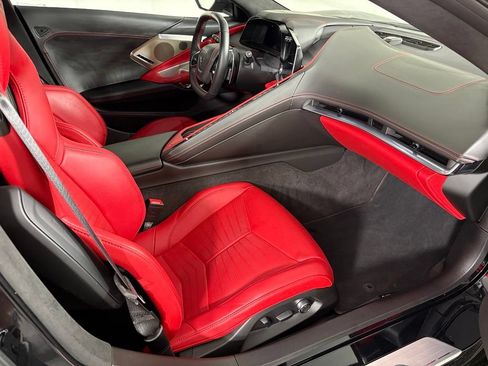 Used 2023 Chevrolet Corvette Stingray Premium Conv w/ Z51 Performance Package RWD image 16