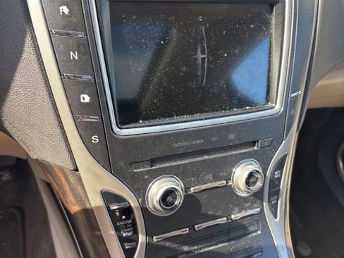 Used 2016 Lincoln MKX Reserve w/ Cargo Utility Package image 7