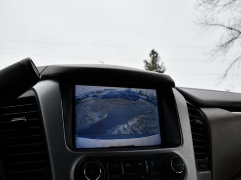 Used 2019 GMC Yukon XL SLT w/ Open Road Package image 18