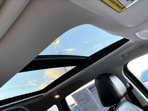 Used 2016 Ford Escape Titanium image 21