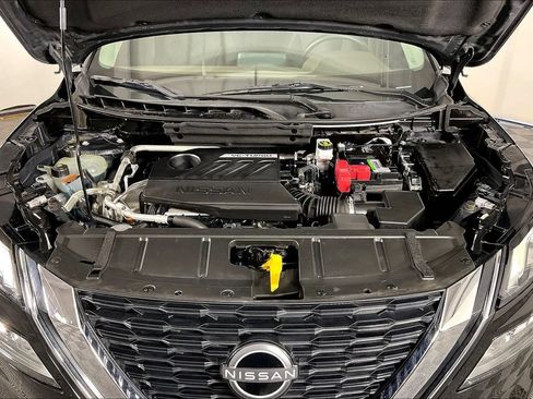 Used 2022 Nissan Rogue SV FWD image 12