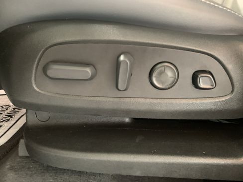 Used 2023 Buick Enclave Premium FWD image 14