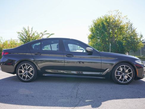 Used 2021 BMW M550i xDrive image 9