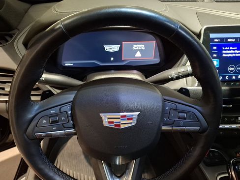 Used 2023 Cadillac CT5 Luxury AWD/4WD image 13