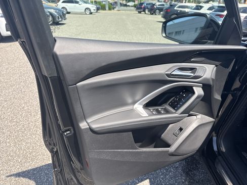 Certified 2025 Audi Q5 Premium Plus w/ Premium Plus AWD/4WD image 6