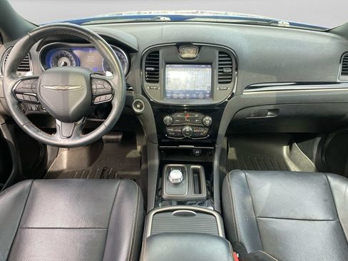 Used 2020 Chrysler 300 S w/ 300S Premium Group 2 RWD image 23