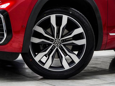 Used 2020 Volkswagen Atlas Cross Sport SEL Premium R-Line AWD/4WD image 3