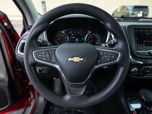 Used 2023 Chevrolet Equinox LT image 15