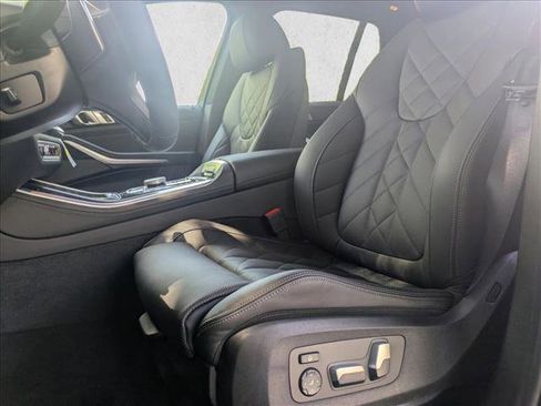 Used 2026 BMW X5 xDrive50e w/ M Sport Package AWD/4WD image 4