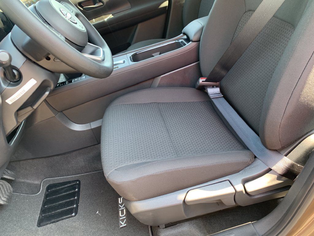 New 2027 Nissan Kicks S FWD image 18