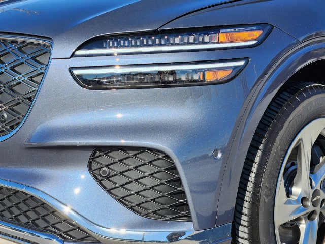 Used 2026 Genesis GV70 2.5T Advanced AWD/4WD image 5