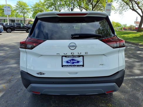 Used 2023 Nissan Rogue S AWD/4WD image 6