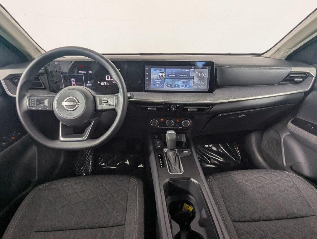 Used 2025 Nissan Kicks SV FWD image 15