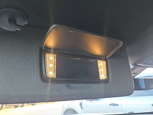 Used 2022 Chevrolet Traverse RS image 65