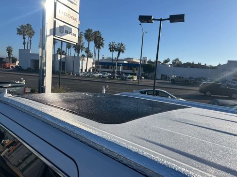 Used 2021 GMC Yukon Denali w/ LPO, Illumination Package image 17