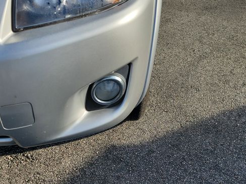 Used 2012 Toyota RAV4 Sport w/ Appearance Pkg image 4