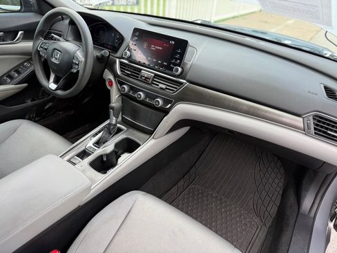 Used 2018 Honda Accord LX image 14
