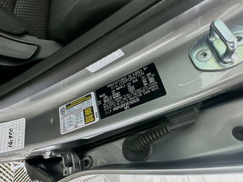 Used 2024 Kia Sportage LX image 12