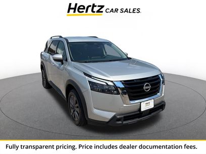 Used 2025 Nissan Pathfinder SV