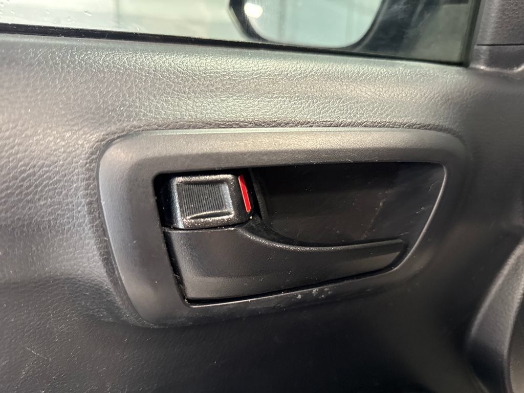 Used 2019 Toyota Tacoma SR5 RWD image 28