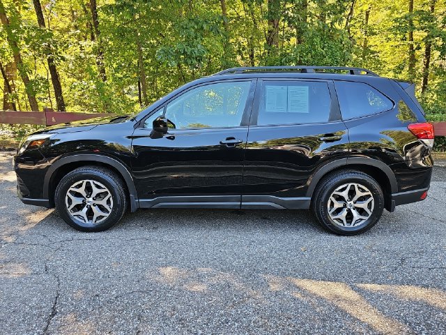 Certified 2023 Subaru Forester Premium AWD/4WD image 5
