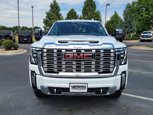 New 2026 GMC Sierra 2500 Denali w/ Denali Reserve Package image 5