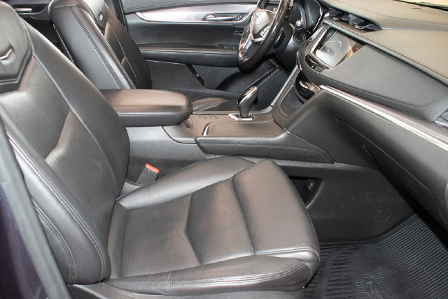 Used 2019 Cadillac XT5 Luxury AWD/4WD image 10