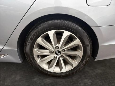 Used 2015 Hyundai Sonata Sport w/ Option Group 04 FWD image 41