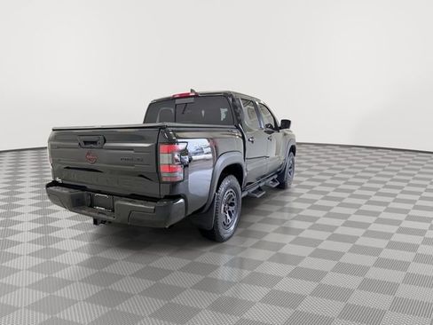 Used 2025 Nissan Frontier PRO-4X w/ Pro Convenience Package image 11