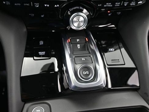 Used 2025 Acura MDX w/ Technology Package image 16