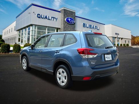Used 2023 Subaru Forester AWD/4WD image 2
