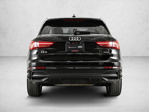 Certified 2025 Audi Q3 2.0T Premium w/ Convenience Package image 7