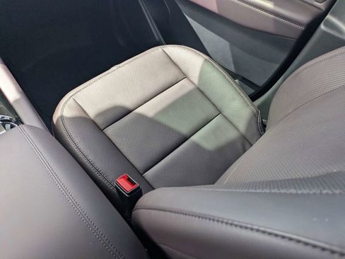 Used 2025 Ford Explorer Platinum w/ Ultimate Package RWD image 19